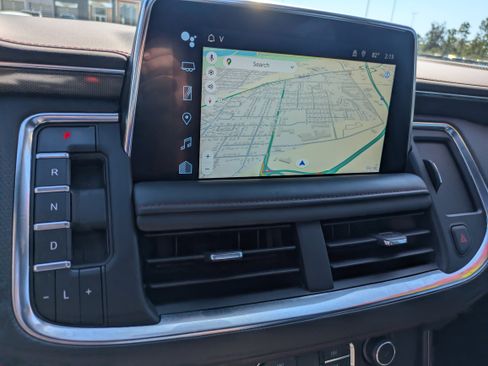 Used 2022 Chevrolet Tahoe RST w/ Luxury Package image 19