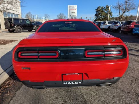 Used 2023 Dodge Challenger GT image 7