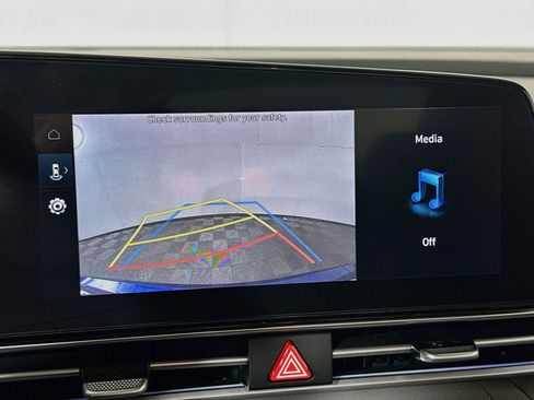 Certified 2024 Hyundai Elantra SEL FWD image 14