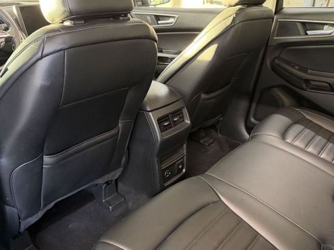 Used 2022 Ford Edge SEL w/ Convenience Package image 25