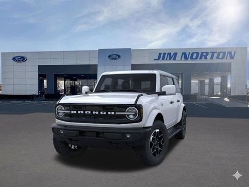 New 2026 Ford Bronco Outer Banks AWD/4WD image 3