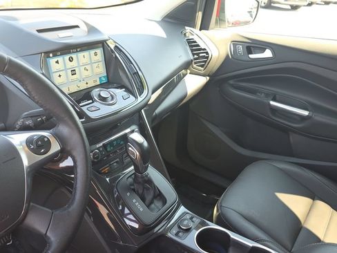 Used 2016 Ford Escape Titanium FWD image 22