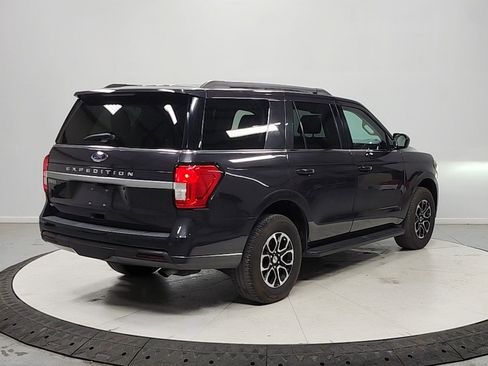 Used 2024 Ford Expedition XLT RWD image 7