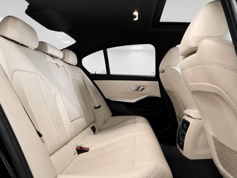 Used 2022 BMW 330e RWD image 18