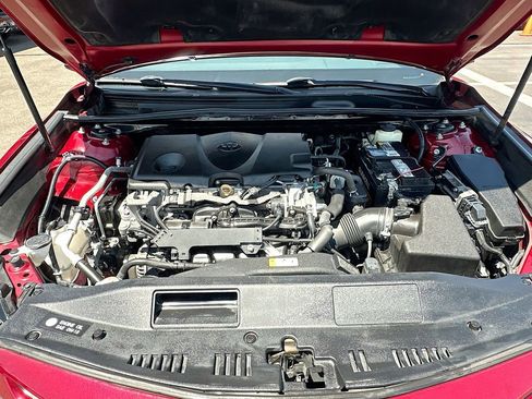 Used 2018 Toyota Camry XSE FWD image 28