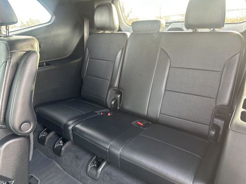 Used 2025 Buick Enclave Preferred image 17