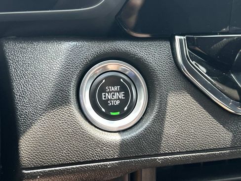 Used 2023 Chevrolet Colorado W/T RWD image 33