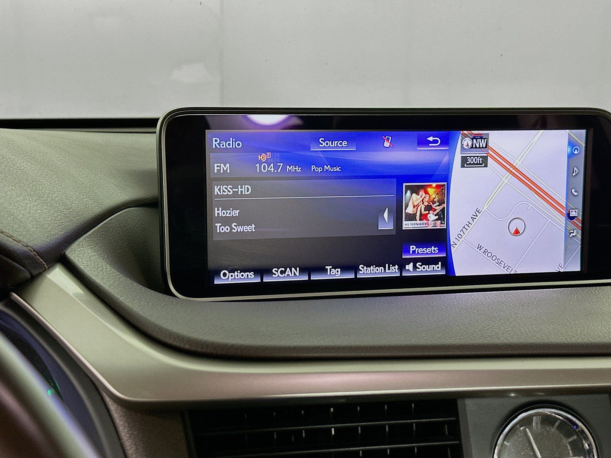 Used 2017 Lexus RX 350 AWD w/ Premium Package image 21