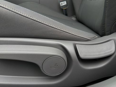New 2026 Hyundai Elantra SEL Sport Premium FWD image 17