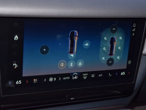 New 2025 Lincoln Navigator Black Label image 32