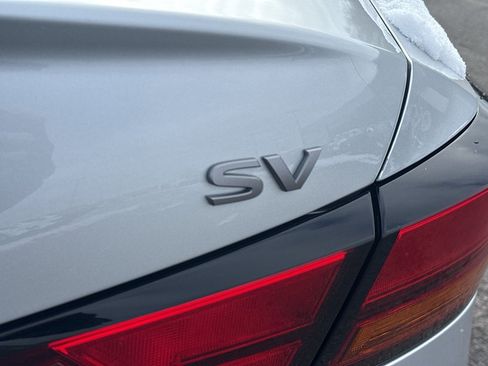 Certified 2024 Nissan Altima 2.5 SV w/ SV Premium Package image 8