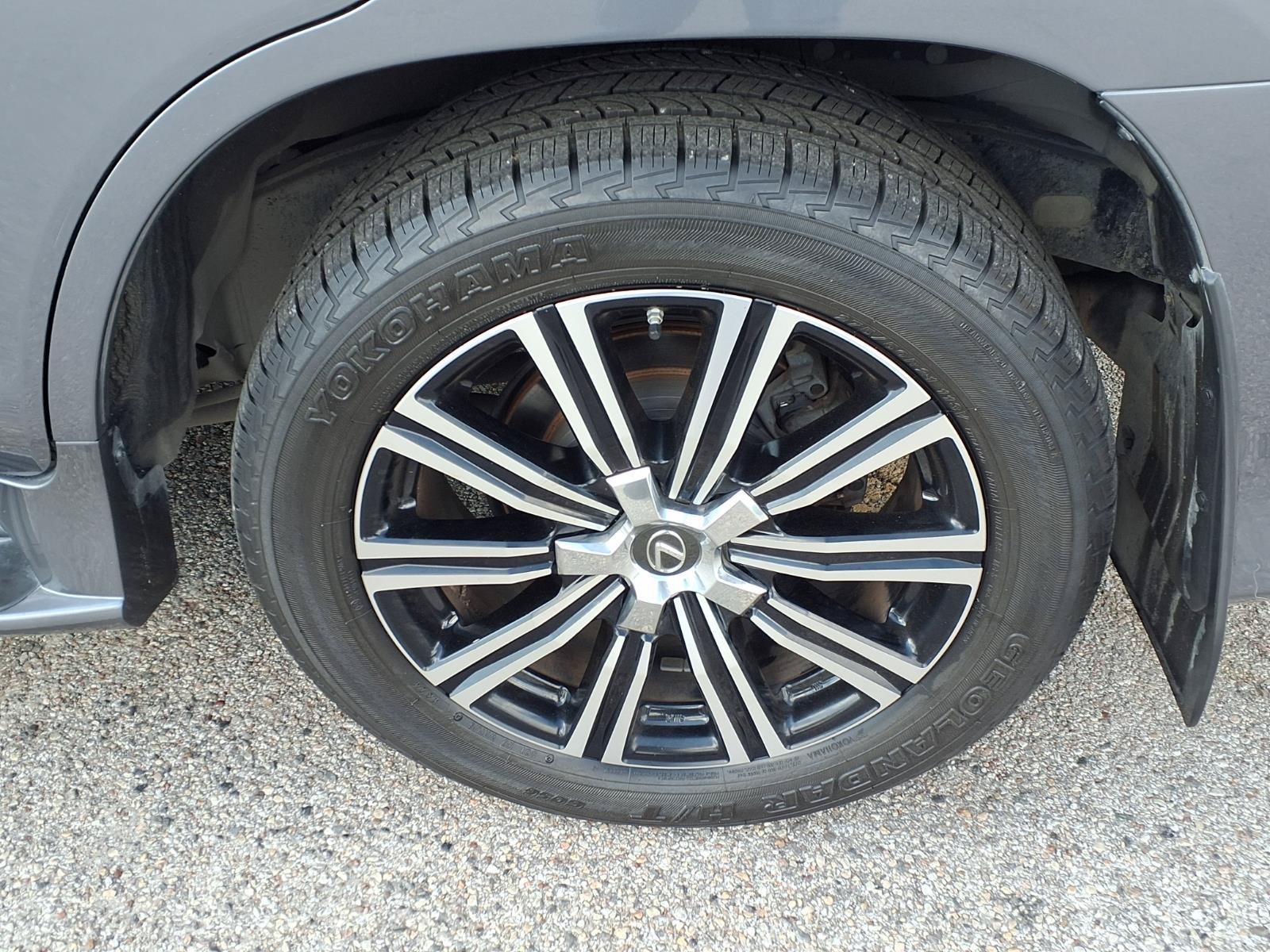Used 2018 Lexus LX 570 4WD w/ Luxury Package image 25