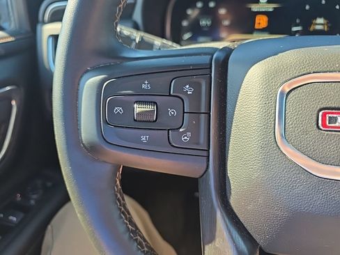 Used 2024 GMC Yukon XL AT4 w/ AT4 Premium Plus Package AWD/4WD image 22