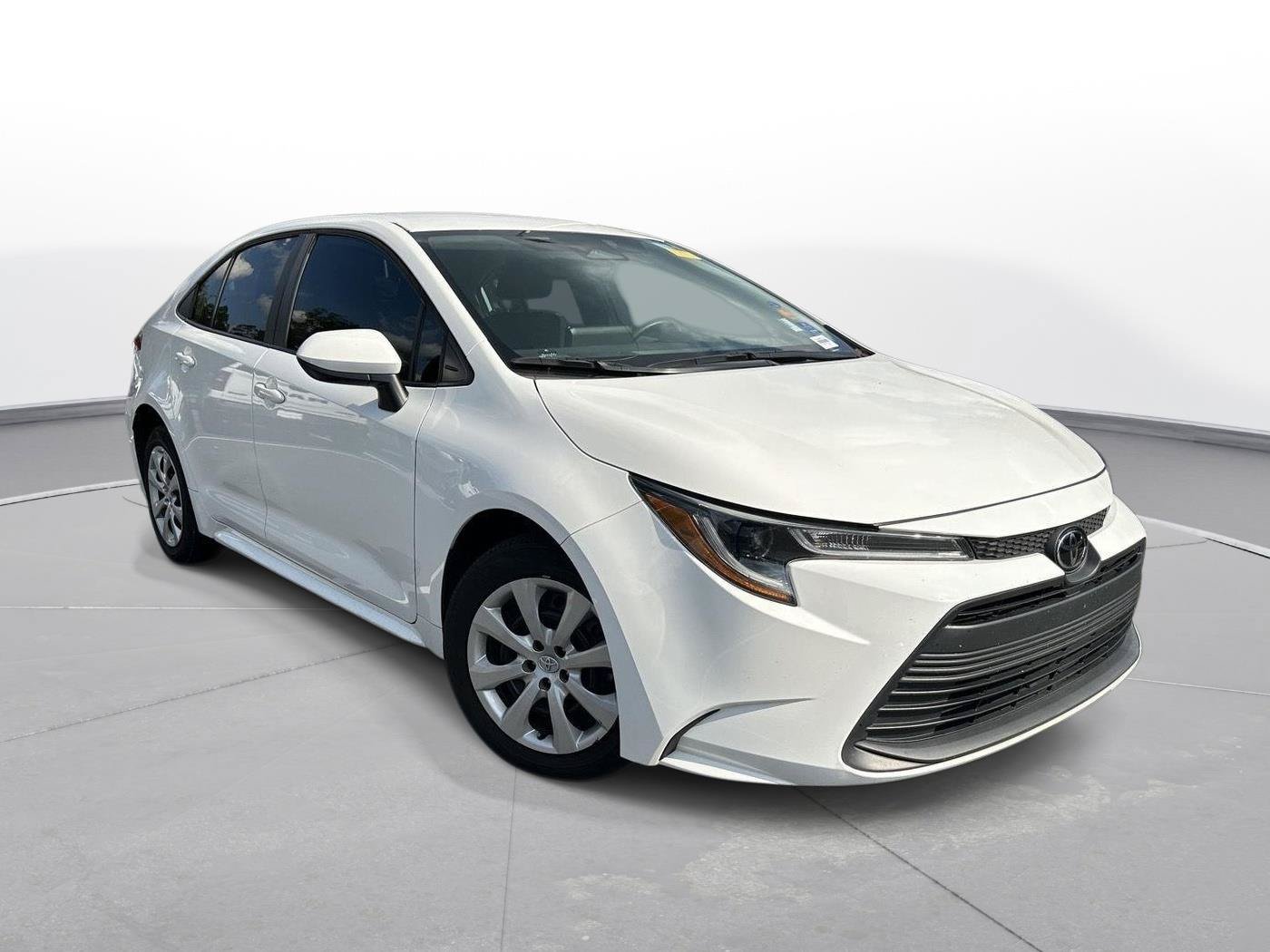 Certified 2024 Toyota Corolla LE FWD image 4