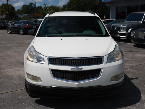 Used 2012 Chevrolet Traverse LS FWD image 17