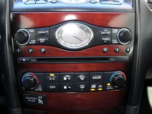 Used 2016 INFINITI QX50 AWD w/ Premium Plus Package image 24