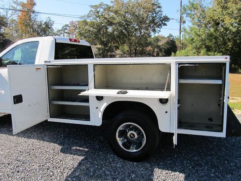 Used 2022 Chevrolet Silverado 3500 LT w/ Convenience Package image 18