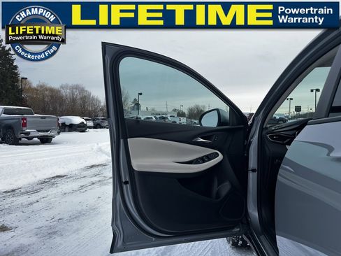 Used 2023 Buick Encore GX Preferred w/ Cold Weather Comfort Package image 18