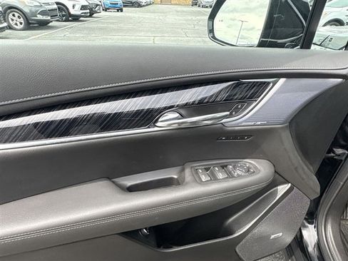 New 2024 Cadillac XT6 Premium Luxury AWD/4WD image 24