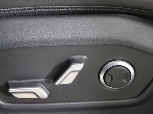 Used 2025 Hyundai Santa Fe SEL image 23