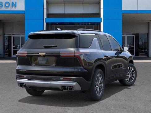 New 2026 Chevrolet Traverse LT w/ Sun and Wheel Package image 4
