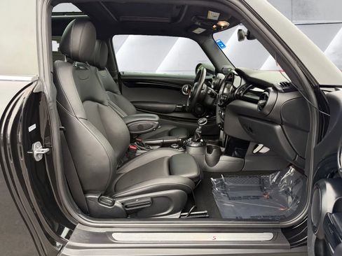 Used 2017 MINI Cooper S image 15