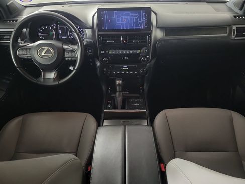 Used 2023 Lexus GX 460 w/ Black Line Special Edition AWD/4WD image 9