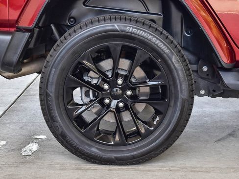 Used 2021 Jeep Wrangler Unlimited Sahara w/ Cold Weather Group image 11