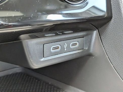 Used 2024 Volkswagen Jetta SE FWD image 22