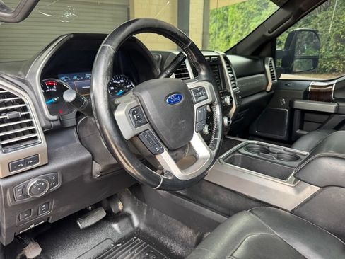 Used 2017 Ford F250 Platinum w/ Platinum Ultimate Package AWD/4WD image 20
