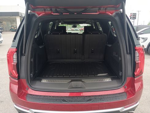 New 2026 GMC Yukon XL Denali AWD/4WD image 14