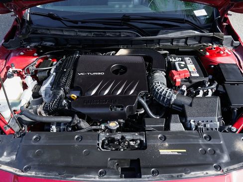 Used 2022 Nissan Altima 2.0 SR FWD image 11