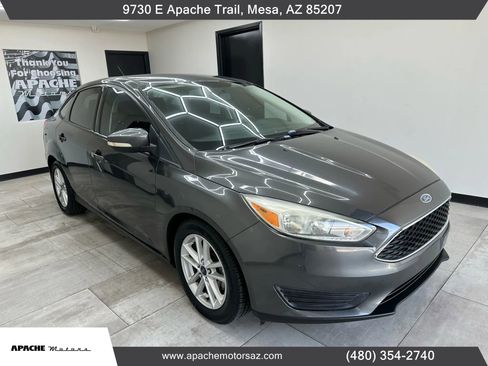 Used 2016 Ford Focus SE image 5