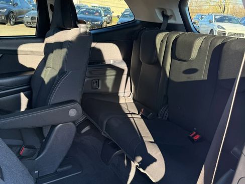 Used 2022 Subaru Ascent Premium w/ Convenience Package image 19