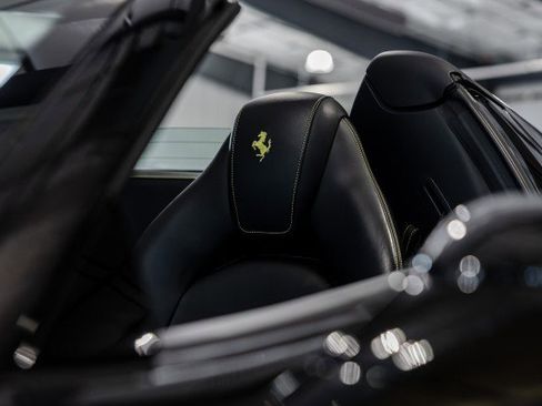 Used 2018 Ferrari 488 Spider RWD image 28