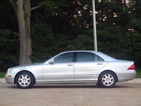 Used 2001 Mercedes-Benz S 500 image 2
