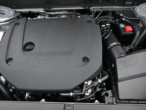 New 2026 Volvo XC90 B6 Plus w/ Protection Package Premier image 37