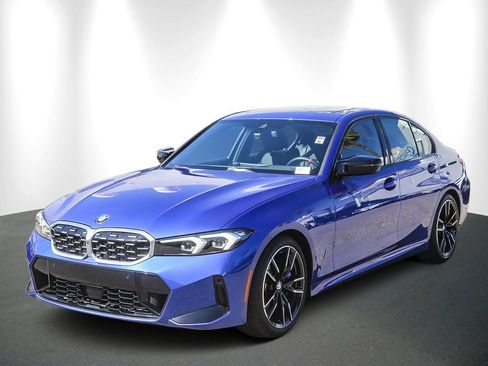 Used 2025 BMW M340i Sedan RWD image 3