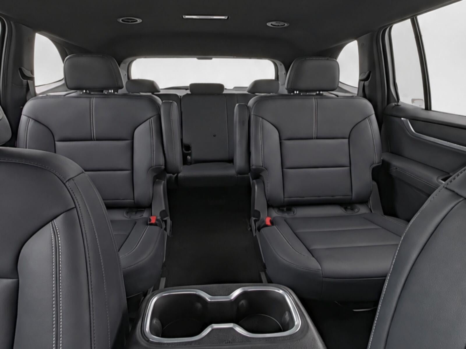 Used 2026 GMC Acadia Elevation w/ Elevation Premium Package FWD image 12