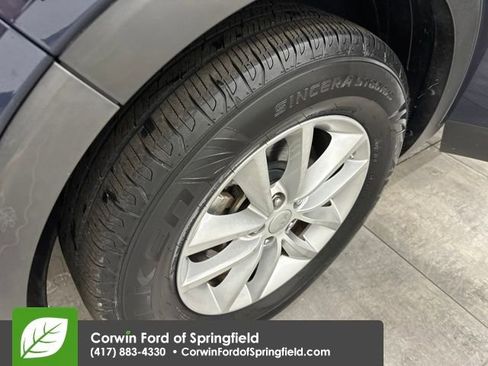 Used 2016 Kia Sorento LX image 36