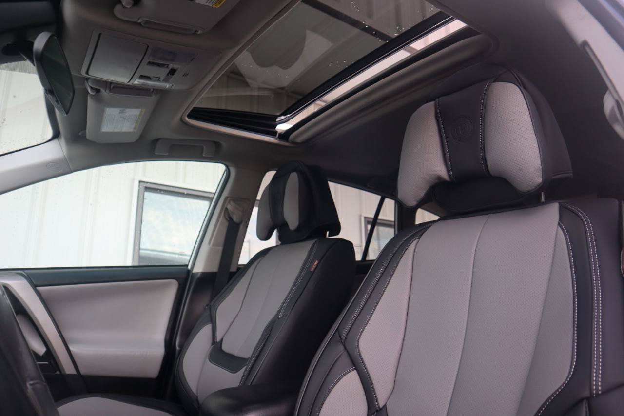 Used 2017 Toyota RAV4 XLE AWD/4WD image 53