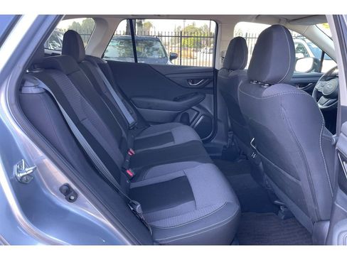 Used 2025 Subaru Outback Premium image 18