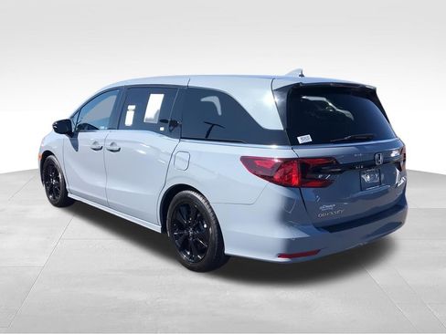 Used 2024 Honda Odyssey Sport image 6
