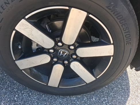 Used 2024 Honda Prologue Touring image 17