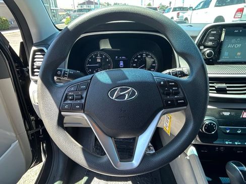 Used 2019 Hyundai Tucson SE AWD/4WD image 16