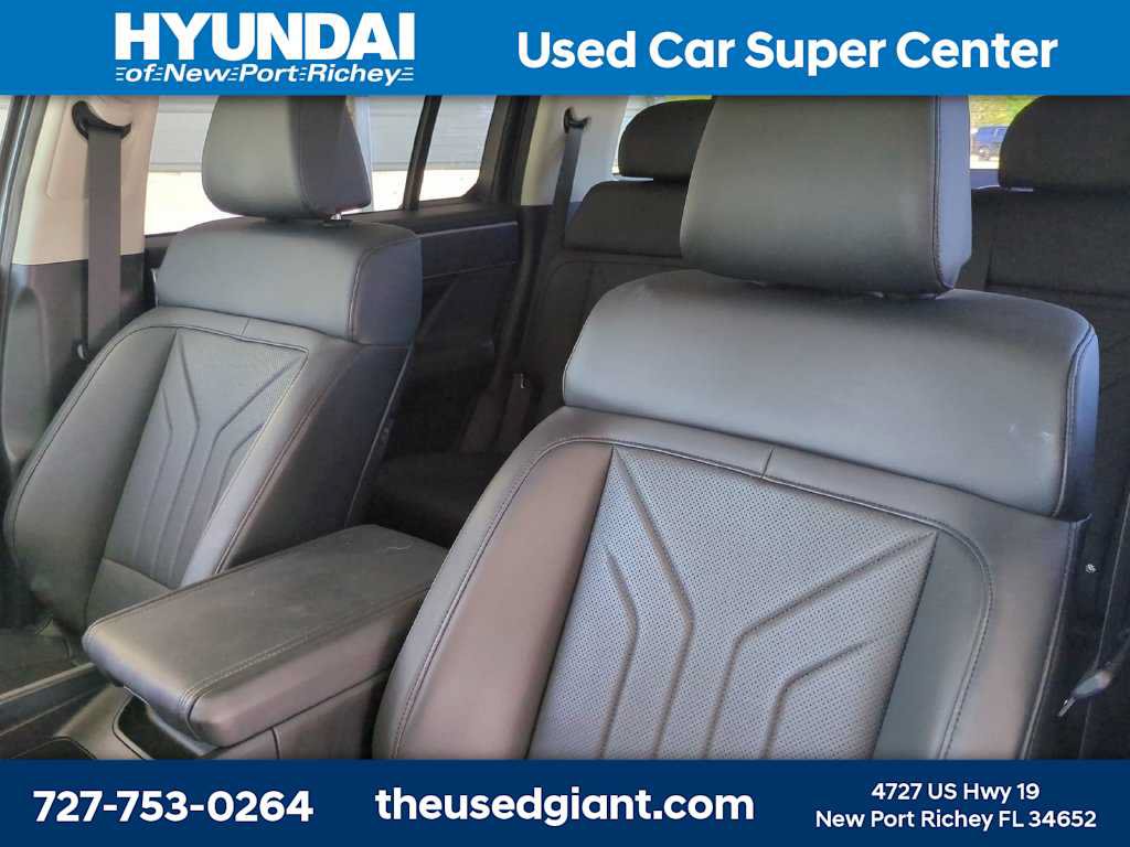 Used 2025 Hyundai Santa Fe SEL FWD image 7
