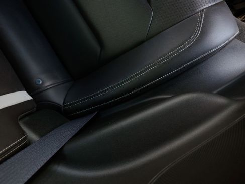 Used 2017 Chevrolet Camaro SS image 15