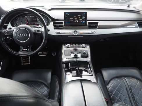 Used 2015 Audi S8 4.0T image 16