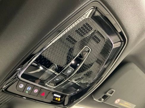New 2026 Cadillac Vistiq Premium Luxury w/ LPO, Floor Liner Package AWD/4WD image 21