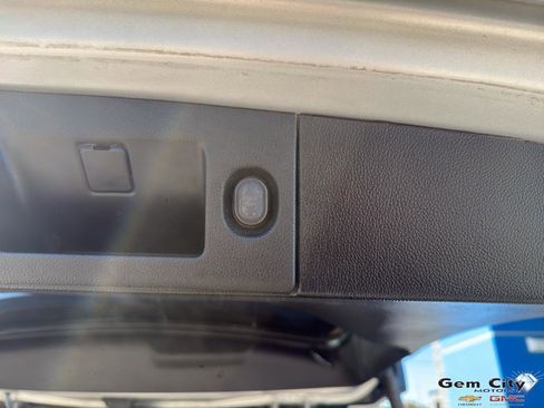 Used 2019 Chevrolet Tahoe LT image 11